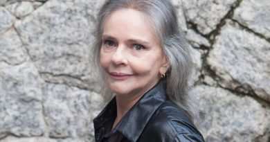 Cantora Angela Ro Ro morre aos 75 anos