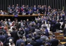 Câmara aprova urgência para projeto de anistia que beneficia Bolsonaro e condenados no STF