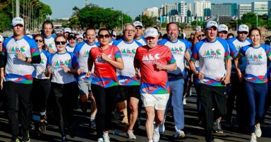 “É por meio da educação que a gente vai tornar o Brasil soberano”, diz Lula na Corrida e Caminhada MEC 95 Anos