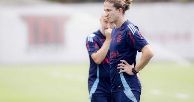 Flamengo se assusta com pedido de Filipe Luís e prepara contraproposta por renovação