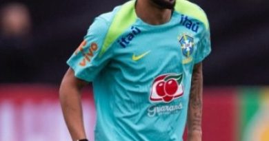 Botafogo não terá Vitinho, e Mateo Ponte será titular contra o Flamengo