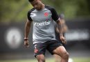 Matheus França treina e pode reforçar o Vasco no duelo com o Vitória