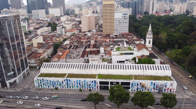 Governo do Estado incentiva a leitura para todas as idades na Biblioteca Parque Estadual
