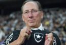 Textor afirma que não deve desculpas a torcedor do Botafogo por temporada e crê em G-4