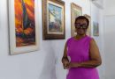 Belford Roxo: Artista plástica Elenira Vasconcelos faz  exposição em homenagem ao Outubro Rosa