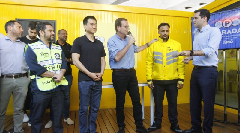 Rio anuncia normas de segurança no trânsito para mototaxistas e entregadores