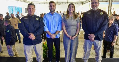 Prefeito prestigia inauguração da nova delegacia da PRF em Campos