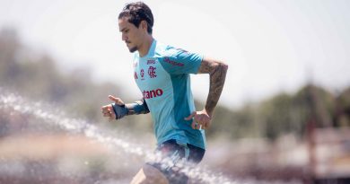 Pedro sofre lesão muscular e desfalca Flamengo na final da Libertadores