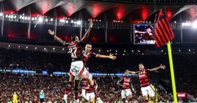 Com direito a golaço de falta de Arrascaeta, Flamengo bate o Sport e dorme na liderança