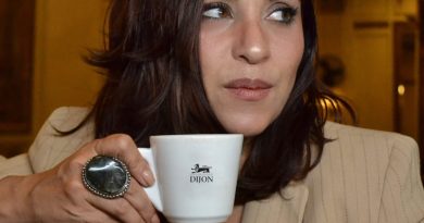 Jehane Saade apresenta o pocket show Autêntica no #TôNoRio em Ipiabas