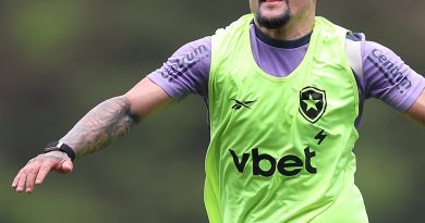 Vivendo fase artilheira, Artur é fundamental em confirmação da vaga do Botafogo na Libertadores