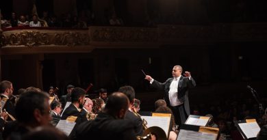 Orquestra Nova Aurora abrirá temporada 2026 no Municipal do Rio como sinfônica