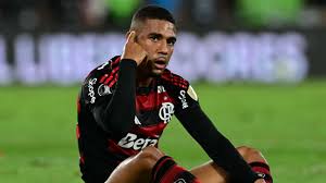 Flamengo acumula expulsões, e Samuel Lino admite que Plata prejudicou time