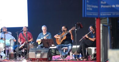 Maricá: Show-tributo a Paulinho da Viola leva centenas de pessoas a São José do Imbassaí
