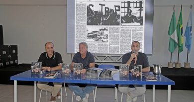 Livro sobre a emancipação de Búzios é lançado em evento no município