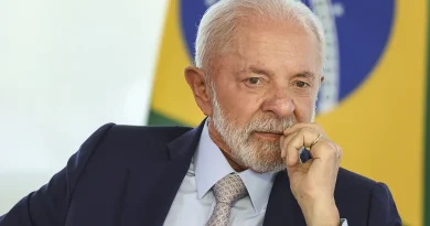 Data folha: Lula venceria Flavio Bolsonaro de 51% a 36%
