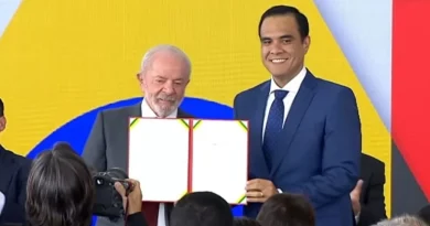 Presidente Lula dá posse a novo ministro do Turismo, Gustavo Feliciano