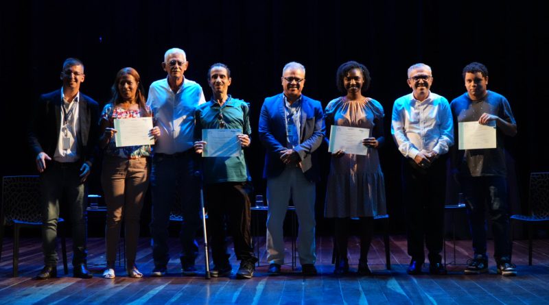 São Gonçalo forma 200 alunos de cursos profissionalizantes