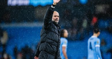 Guardiola agradece a técnico do Brasileirão por jogador do Manchester City