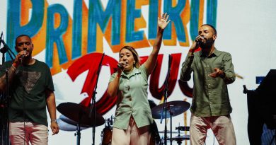 Maricá: Show de Aline Barros leva multidão às ruas no evento Primeiro, Deus