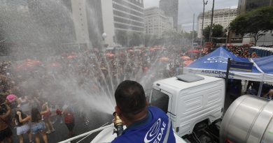 Cedae na folia: Companhia vai distribuir água em mais de 30 blocos no Carnaval 2026