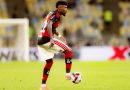 Emerson Royal revela treino nas férias por melhor temporada no Flamengo