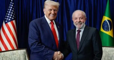 Presidente Lula conversa por telefone com o presidente dos Estados Unidos, Donald Trump