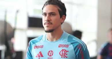 Pedro antecipa retorno e já treina no CT do Flamengo