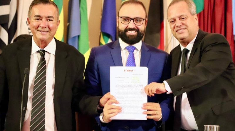 Cooperação entre Poderes é destaque na abertura do ano legislativo na Câmara de Niterói