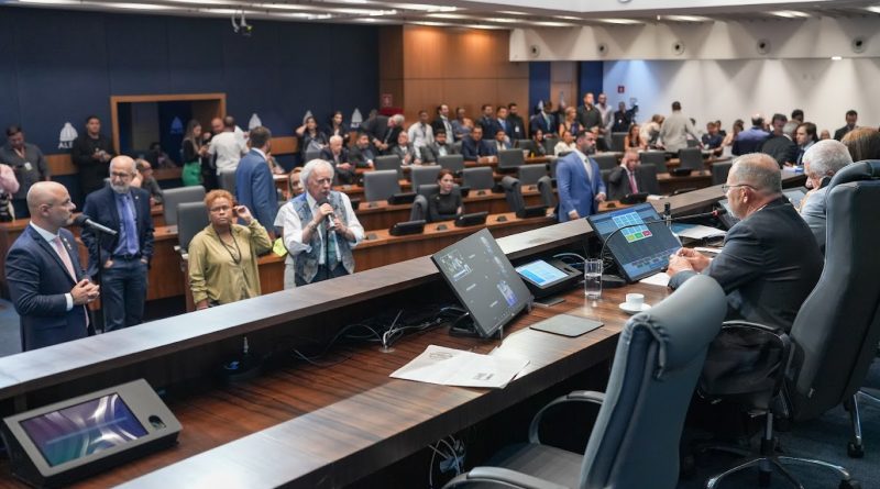 Alerj aprova projeto de lei complementar que define as regras da eleição indireta ao governo do estado