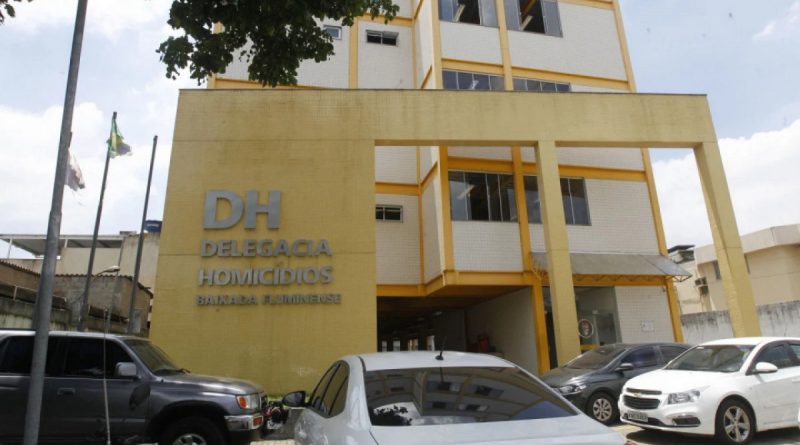 Três suspeitos são presos pela morte de comerciante na Região dos Lagos