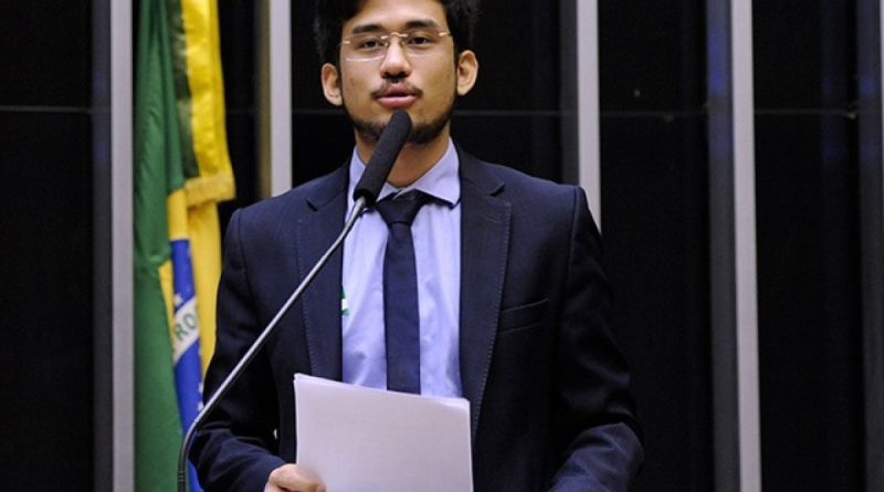 Deputado pede ao TCU auditoria de US$ 2,5 milhões em gastos do Itamaraty com 30 diplomatas