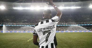 Além de risco de transfer ban, Botafogo pode ter que pagar mais por Luiz Henrique