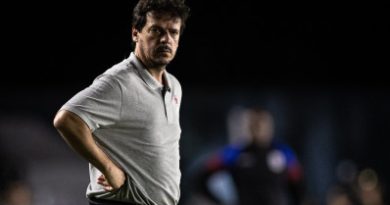 Vasco pode depender do Flamengo para se classificar no Carioca; veja cenários