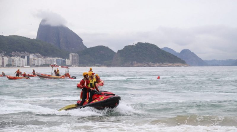 Corpo de Bombeiros registra mais de 450 resgates nas praias do Estado