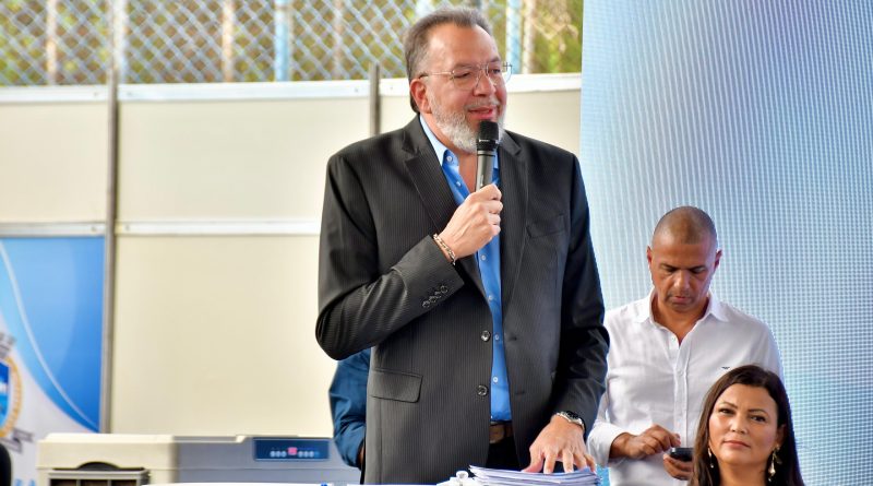 Novos professores concursados começam a trabalhar  na rede municipal de ensino de Belford Roxo