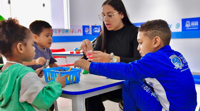 Belford Roxo conquista Selo Prata Nacional Compromisso com a Alfabetização e consolida momento positivo na Educação