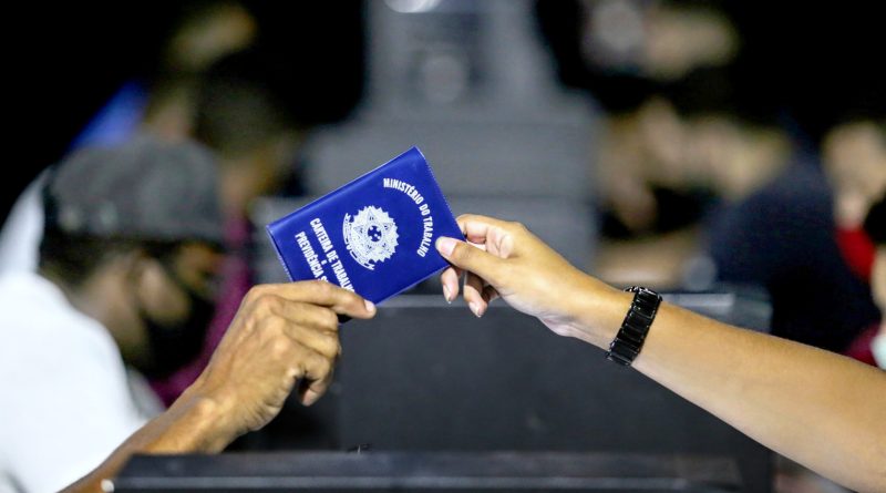 Governo do Estado divulga, esta semana, 2,2 mil oportunidades de emprego formal, estágio e jovem aprendiz