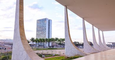 STF determina devolução à CPMI do INSS de dados obtidos na quebra de sigilos de Daniel Vorcaro