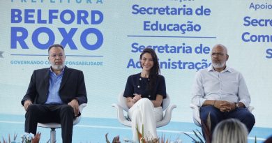 Prefeito de Belford Roxo Márcio Canella e secretária empossam 678 professores aprovados no último concurso em Belford Roxo