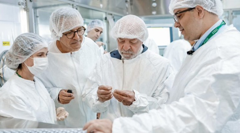 ‘Ajudar o Butantan é ajudar 215 milhões de almas que vivem neste País’, afirma Lula