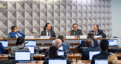 ‘O seguro-defeso está garantido a quem tem direito’, afirma ministro Luiz Marinho