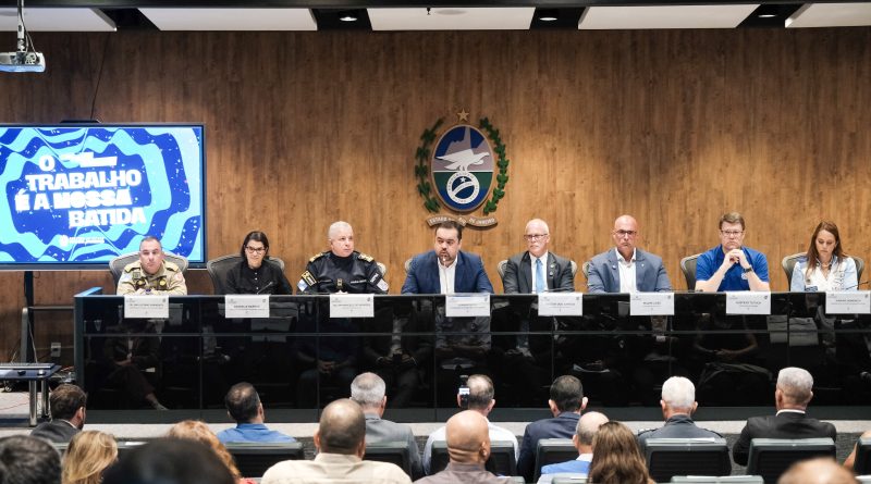 Governador Cláudio Castro anuncia esquema de Carnaval com 26 mil agentes de segurança nas ruas