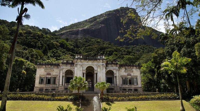 Governo do Estado abre inscrições para bolsas integrais em cursos livres e programa de formação gratuita no Parque Lage