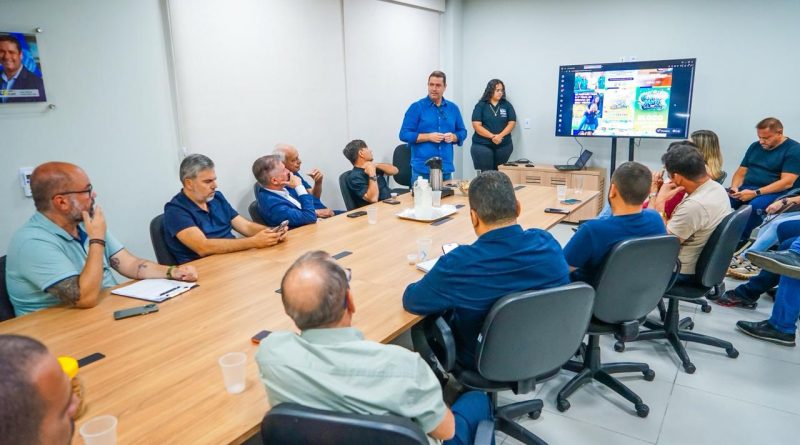 Prefeito Léo Vieira prepara plano para garantir qualidade no Carnaval de Meriti