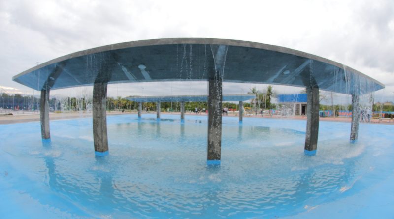 Cascata é destaque entre as atrações do Parque RJ Nosso Sonho, em São Gonçalo