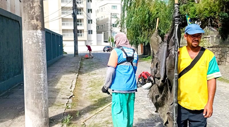 Prefeitura de Teresópolis faz operação tapa-buracos e manutenção de vias pelos bairros