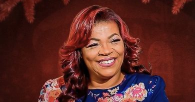 Morre a cantora Rejanne Fogo Puro, aos 59 anos