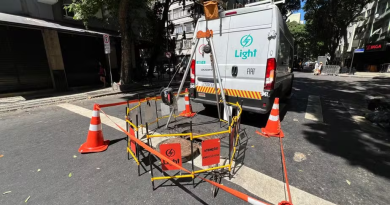 Moradores de ruas de Copacabana enfrentam nova queda de luz, após ‘apagão’ de três dias