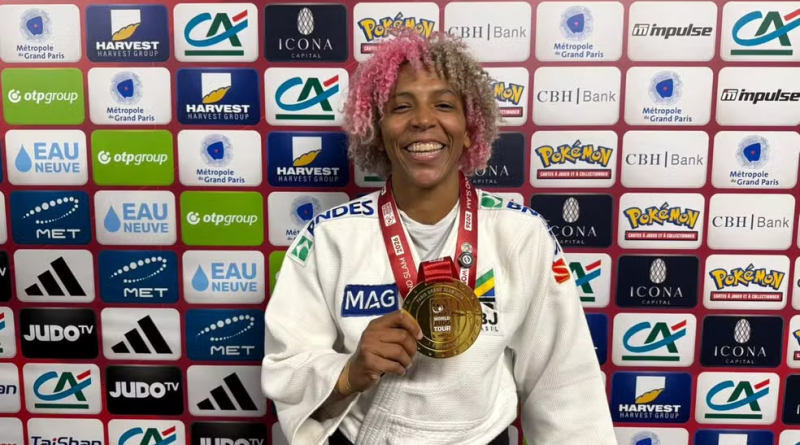Rafaela Silva leva medalha de ouro no Grand Slam de judô, em Paris
